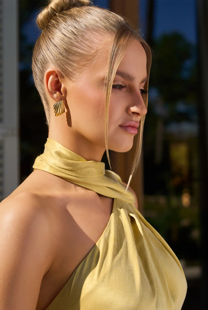 Cómo elegir los complementos para un vestido de verano: ideas con estilo