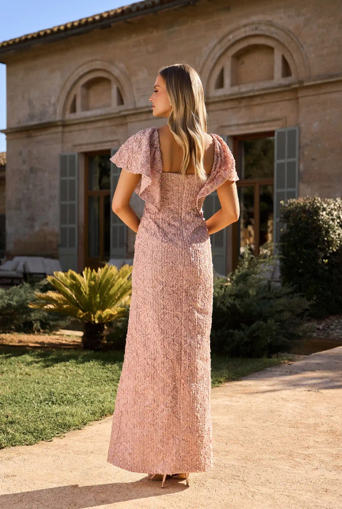 Brillo después del anochecer: vestidos de lentejuelas para salir por la noche