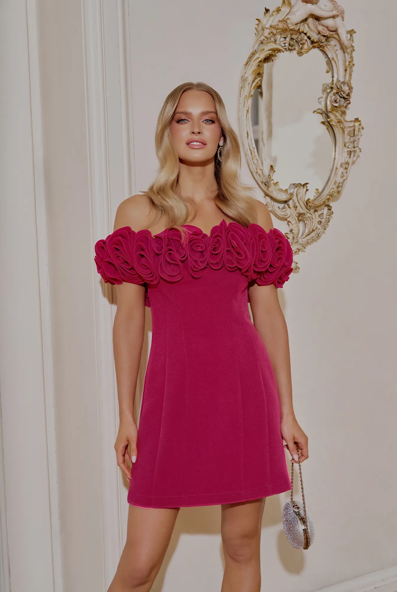 Graft - mini vestido rosa con adorno floral