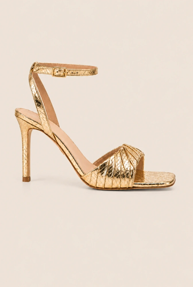 Dazzle – sandalias doradas con tacón de aguja fino