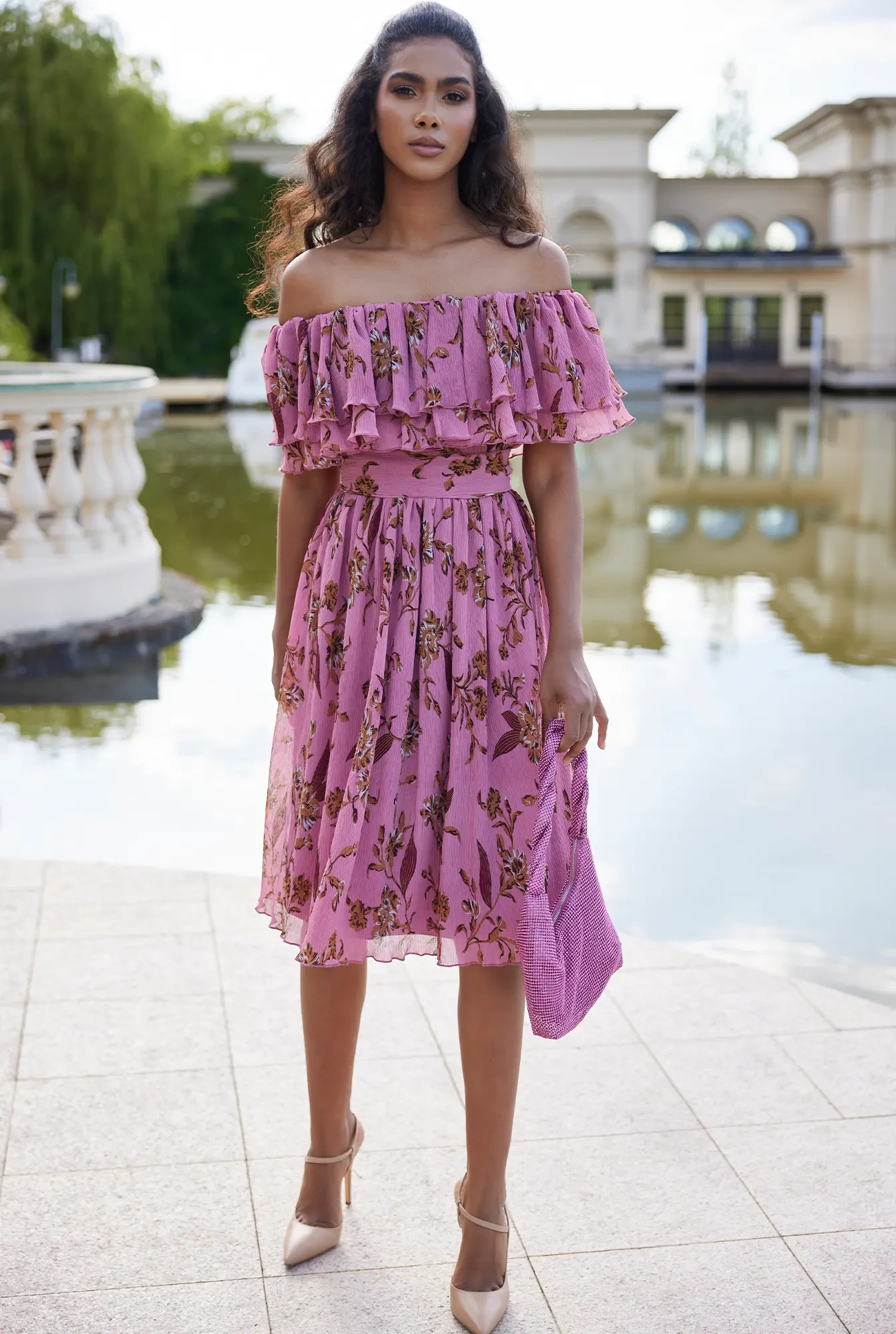 Lavinia - Vestido midi en rosa sucio con estampados florales