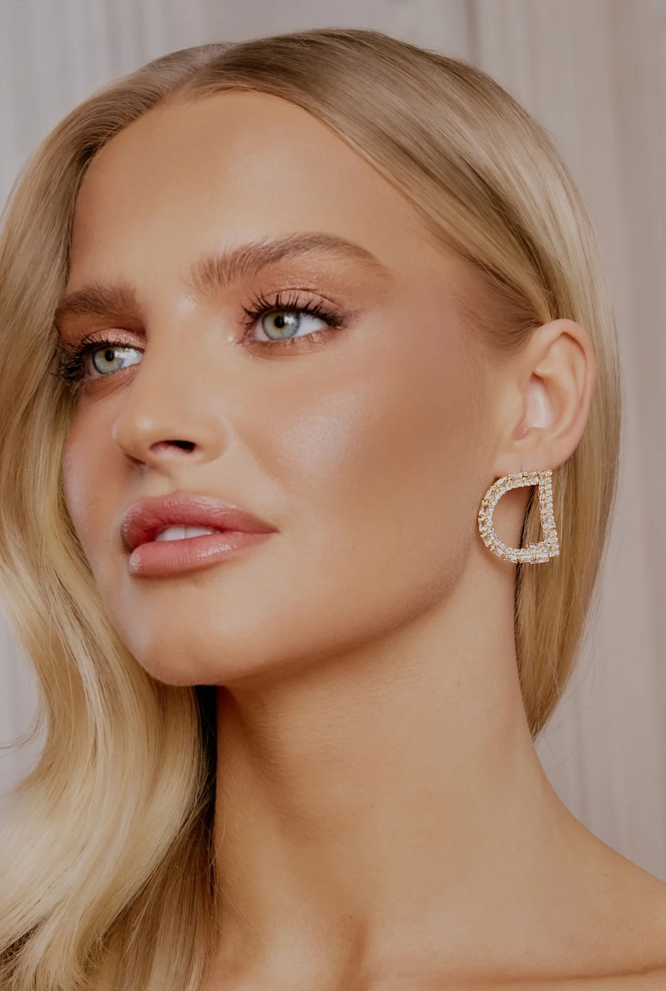 Zure - pendientes chapados en oro con circonitas