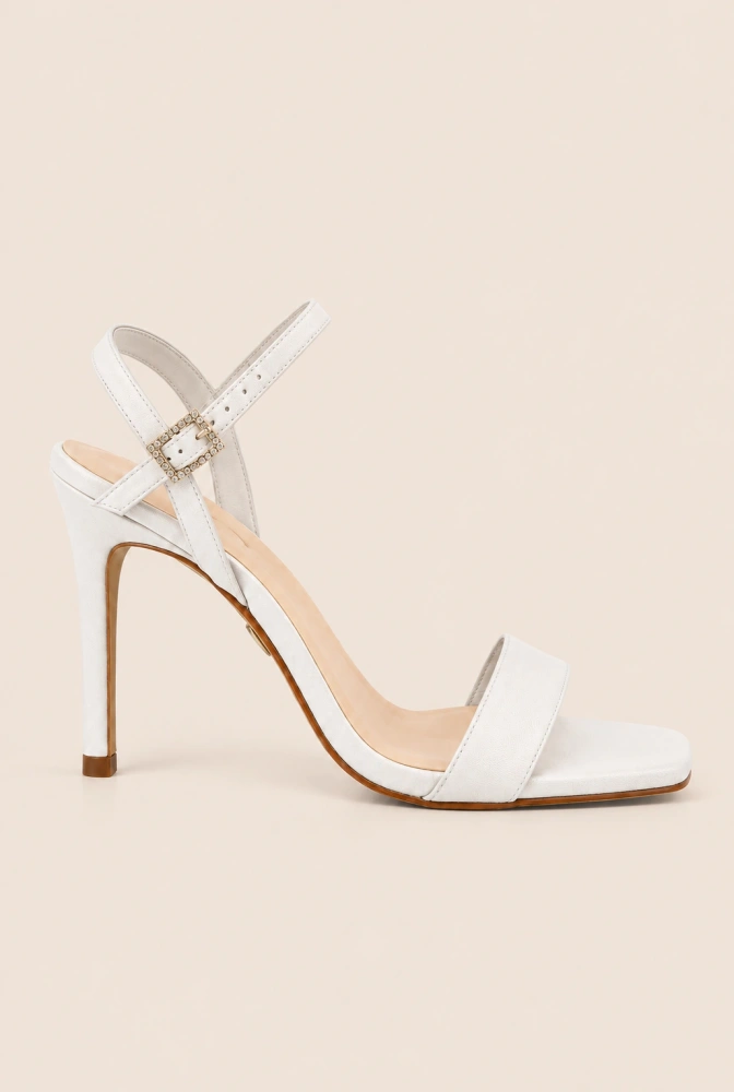 Tahi - Sandalias de tacón de satén blanco con elegante plantilla de piel